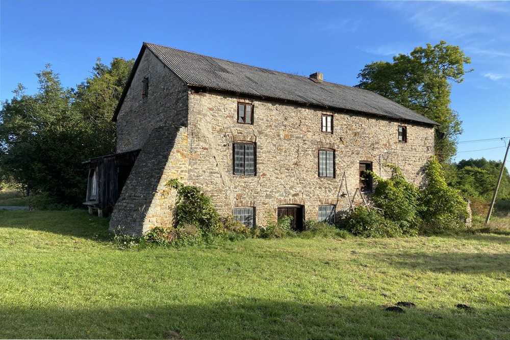 Photos Propriété rurale avec dépendances, très grand terrain