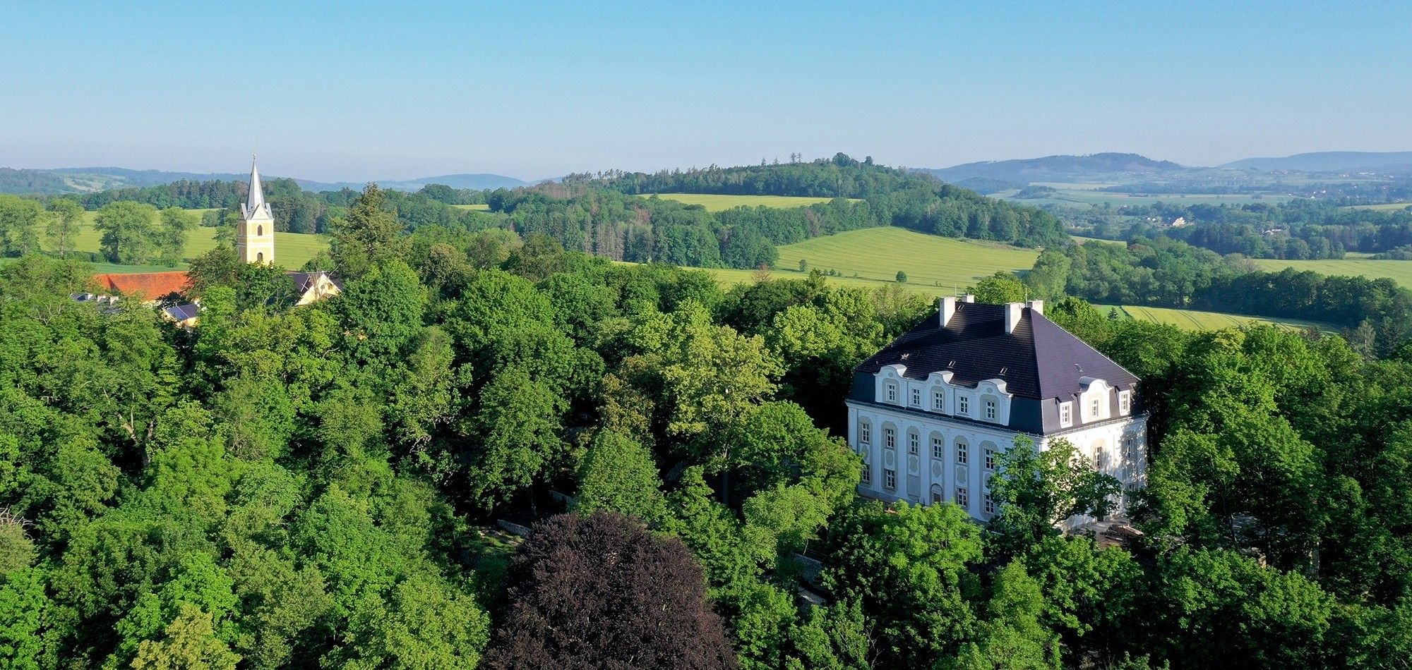 Photos Splendide château dans la pittoresque vallée de Kłodzko