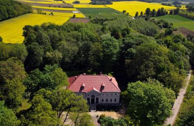 Château à vendre Sławnikowice, Basse-Silésie:  Drone