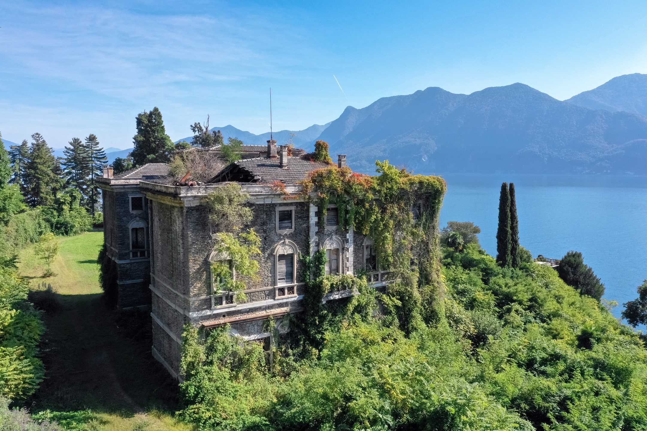 Photos Célèbre château sur le lac Majeur
