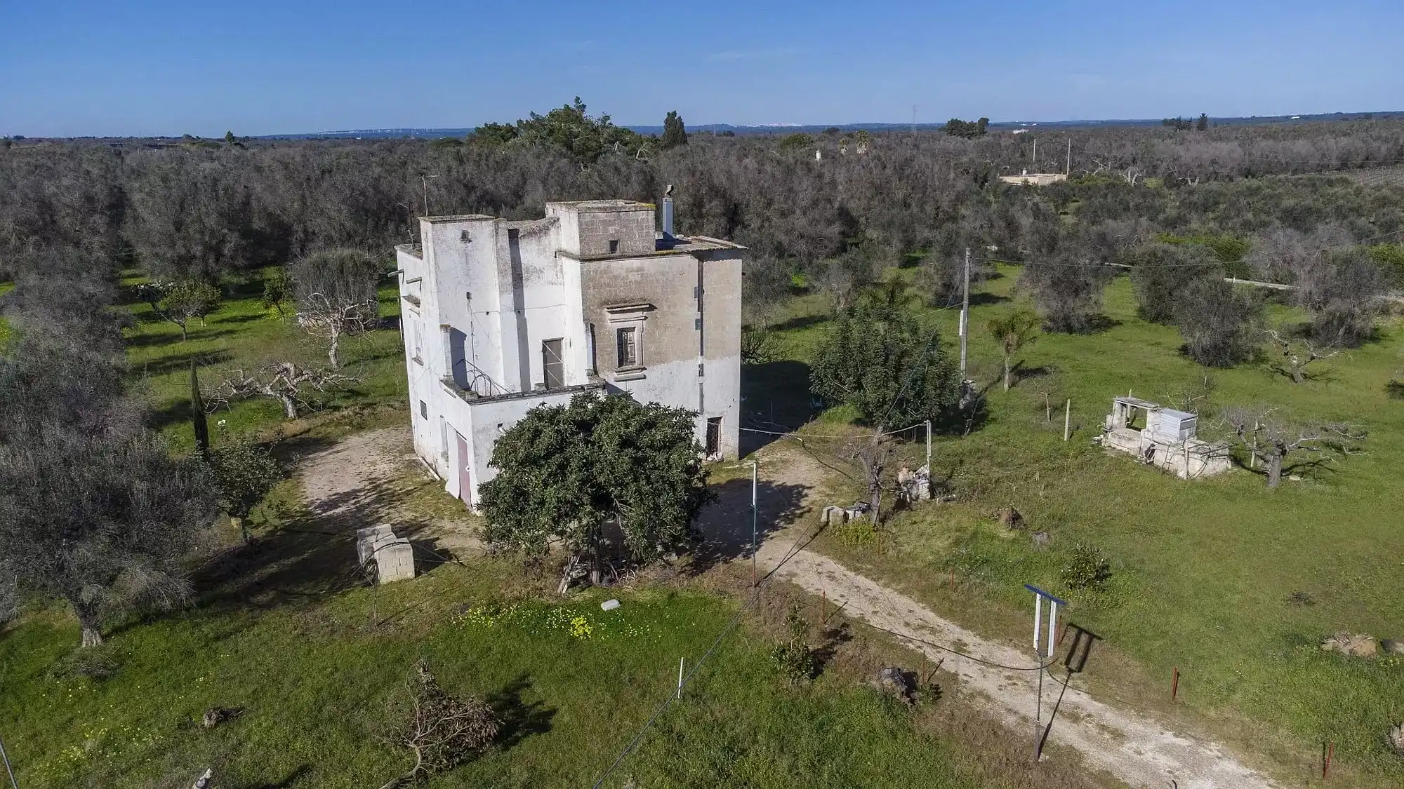 Photos Masseria - Befestigtes Bauernhaus mit Kapelle bei Oria