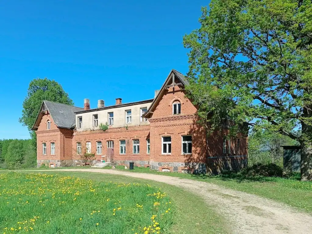 Photos Gulbēres muiža - Kleines Gutshaus in Lettland
