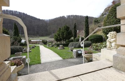 Villa historique à vendre 72574 Bad Urach, Bade-Wurtemberg:  Blick in den Garten