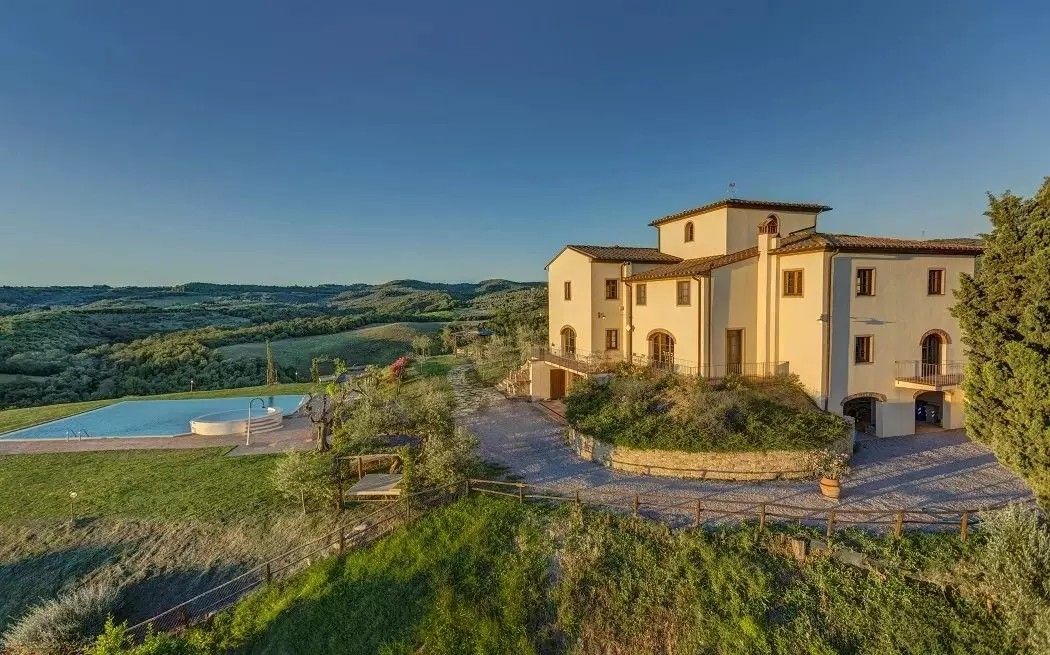 Photos Villa exclusive en Toscane près de Montaione, Florence