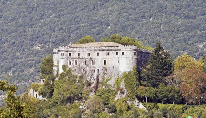 Château médiéval à vendre Abruzzes