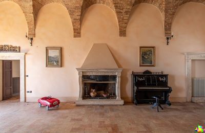 Villa historique à vendre 05023 Civitella del Lago, Ombrie:  Cheminée