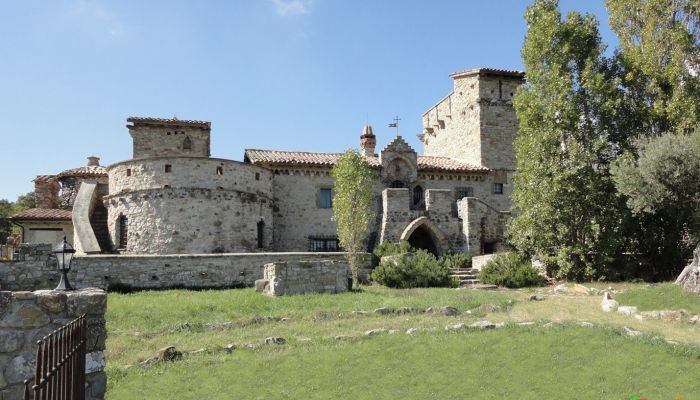 Château médiéval à vendre 06059 Todi, Ombrie,  Italie