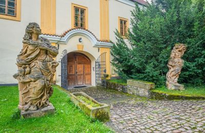 Biens de caractère, Propriété exceptionnelle près de Prague : Forteresse à Třebotov