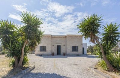 Propriétés, Villa ombrienne des années 1920 rénovée à la périphérie d'Oria