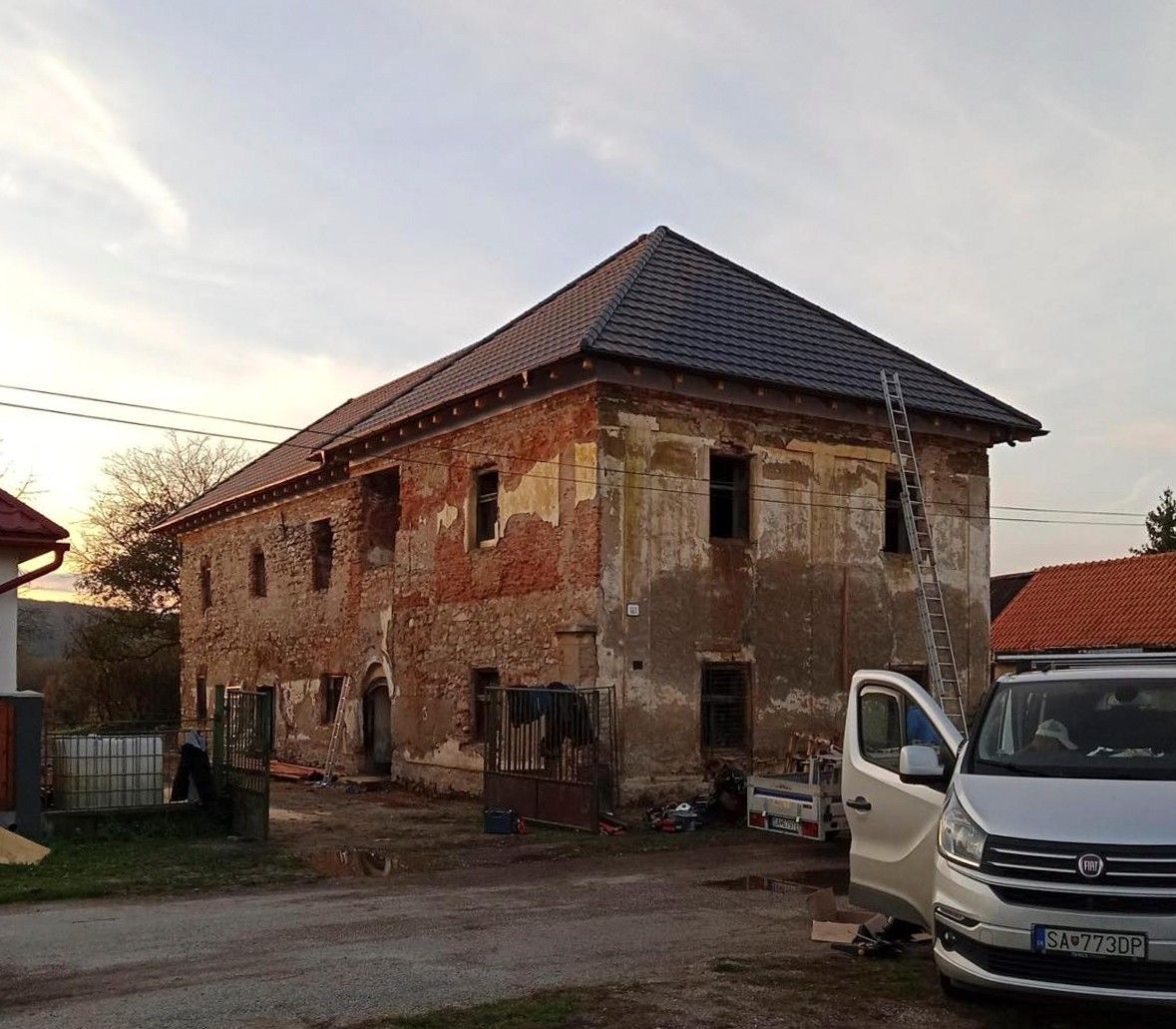 Photos Ruines d'un manoir de la fin de la Renaissance en Slovaquie