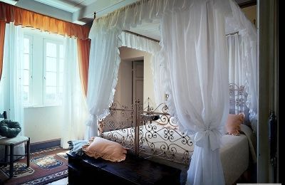 Villa historique à vendre Lari, Toscane:  Chambre à coucher