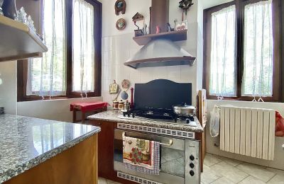 Villa historique à vendre 28838 Stresa, Piémont:  Cuisine