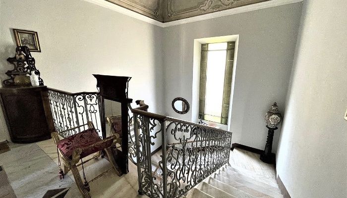 Villa historique Verbano-Cusio-Ossola, Intra 5