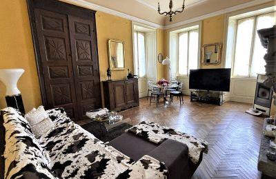 Villa historique à vendre Verbano-Cusio-Ossola, Intra, Piémont:  Salon