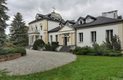 Propriétés, Manoir avec parc près de Varsovie (hôtel SPA)