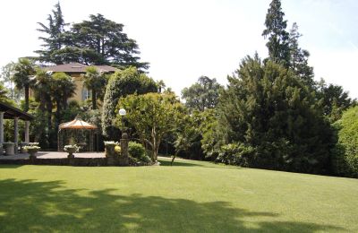 Villa historique à vendre Merate, Lombardie:  Jardin