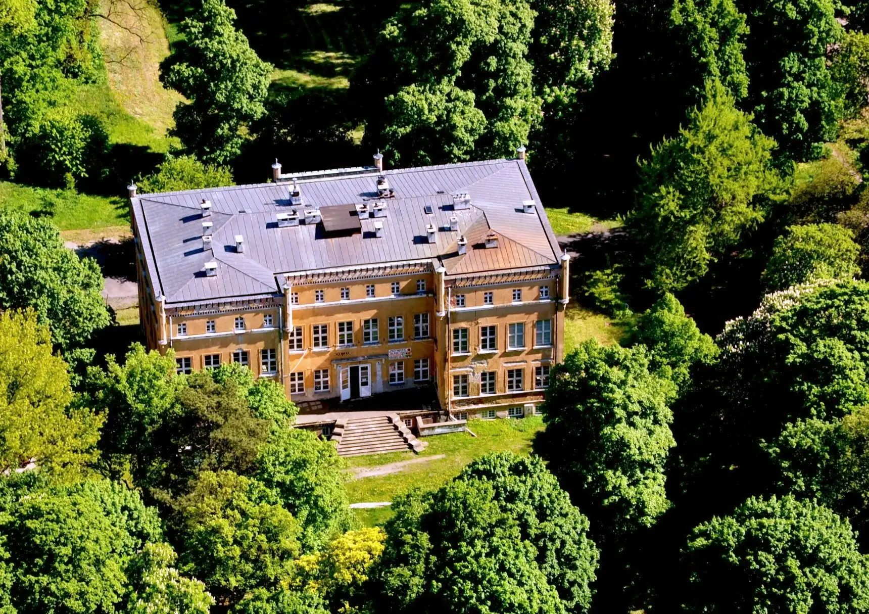 Photos Schloss Tamsel (Pałac w Dąbroszynie) - polnisch-deutsche Grenze
