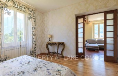 Villa historique à vendre Dizzasco, Lombardie:  Chambre à coucher