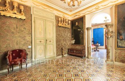 Demeure historique à vendre Dizzasco, Lombardie, Hall d'entrée
