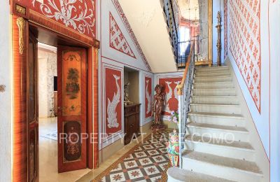 Villa historique à vendre Dizzasco, Lombardie:  Vestibule