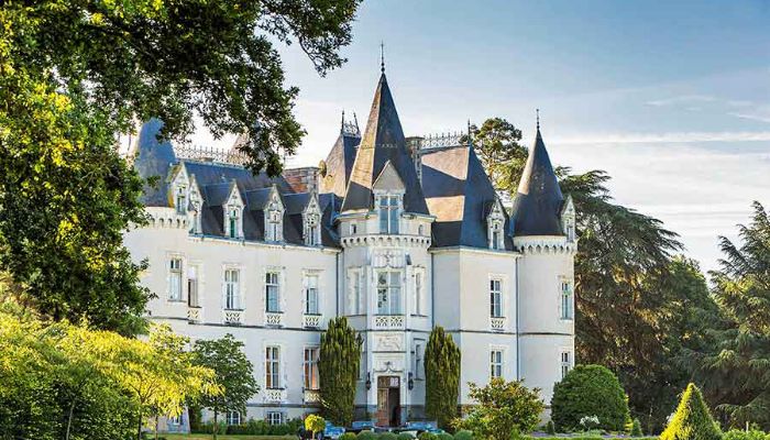 ???images??? Fabulous 19th CChateau for sale Nr Rennes TGV - Paris