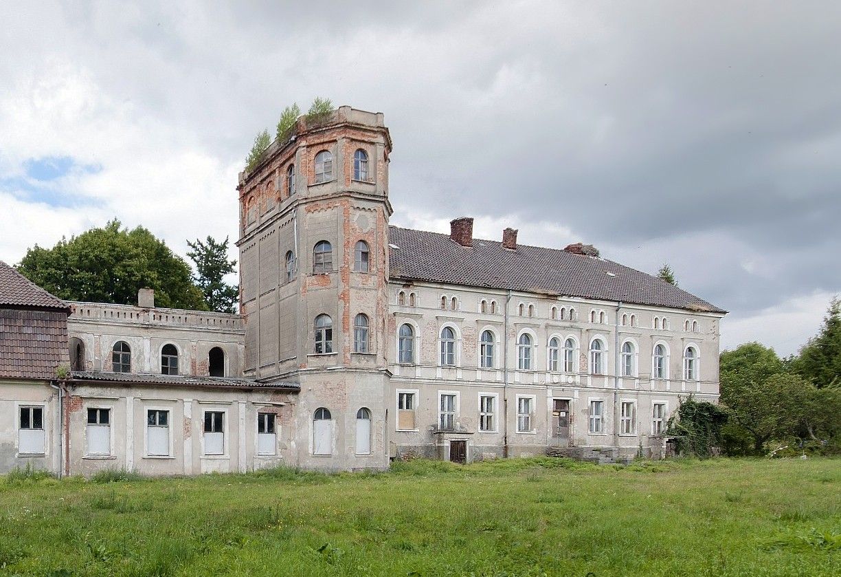 Photos Manoir avec parc en Poméranie, près de la mer Baltique