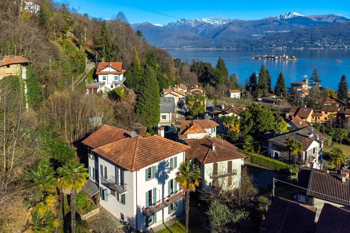 Photos Villa à Stresa avec vue sur les îles Borromées