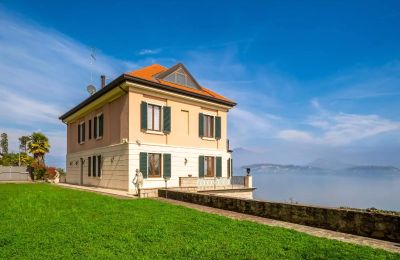 Villa historique à vendre Belgirate, Piémont:  Vue extérieure