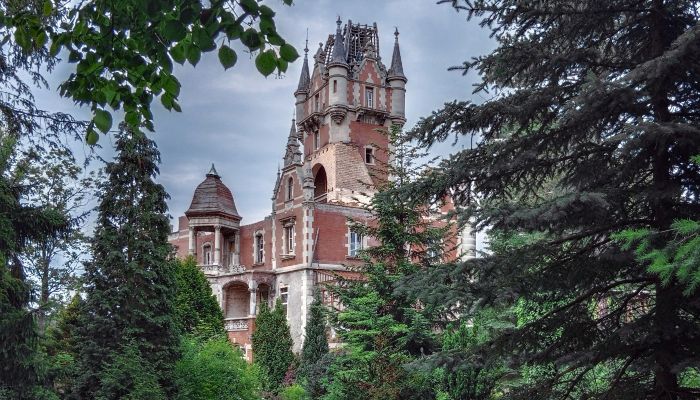 Portrait immobilier : Château "Schloss Boberstein" / Zamek Bobrów