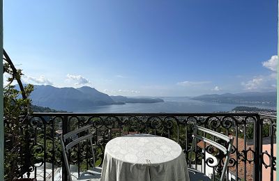 Demeure historique à vendre Bee, Piémont, Aussicht vom Balkon