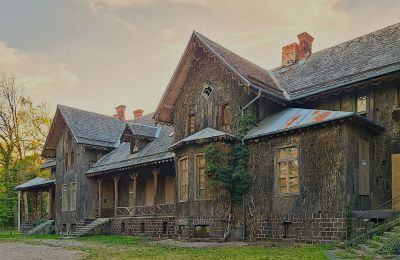Biens de caractère, Pałac Moja Wola près de Wrocław : château au cœur des forêts polonaises