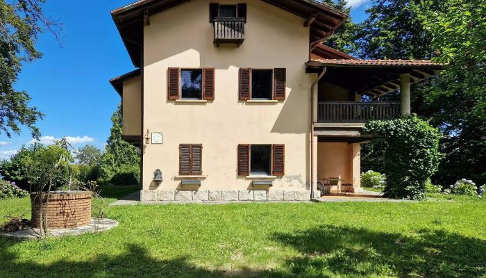 Demeure historique à vendre Gignese, Piémont,  Italie
