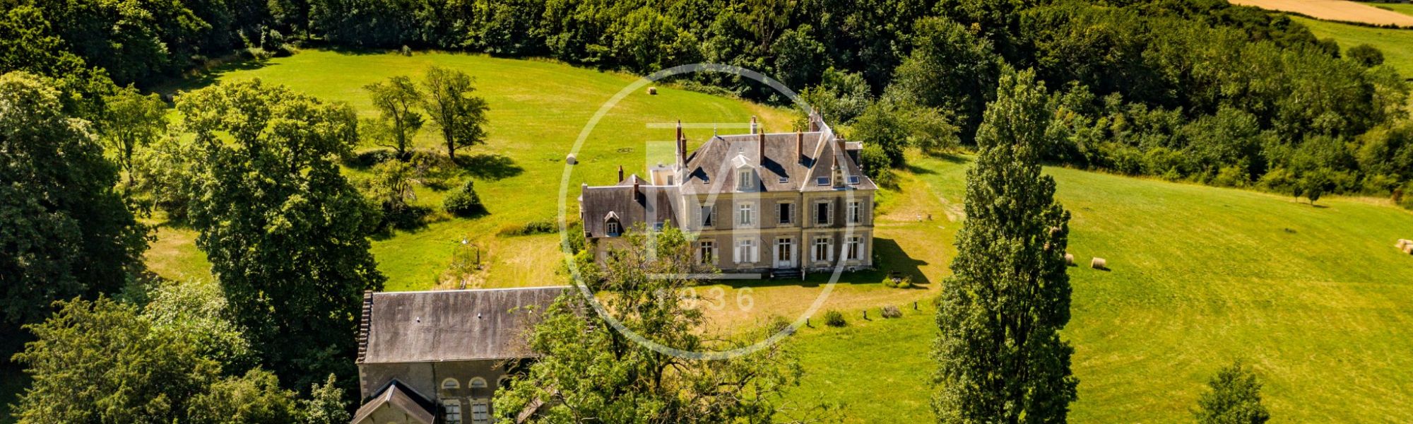 ???images??? Château à vendre Nevers 23 pièces - 600 m²