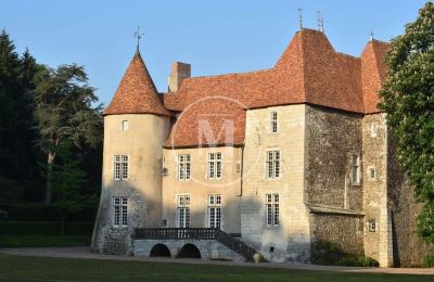 Immobilier historique a vendre  Ébreuil:  /media/21770/thumb-d4af558068bd62c2b8d8617094eea7b7.jpg