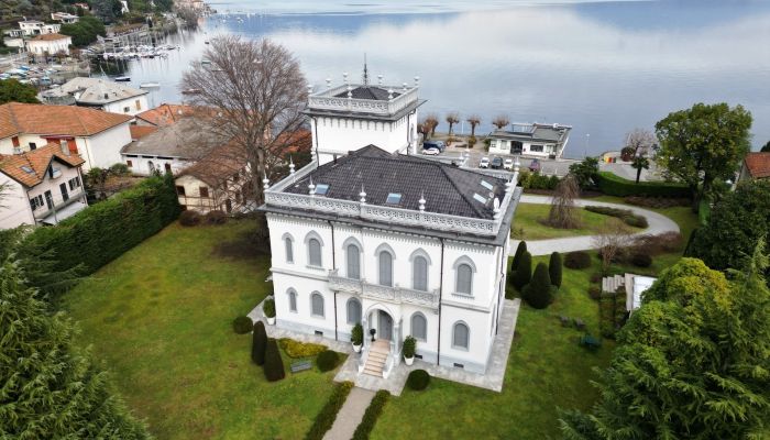 Demeure historique à vendre 28040 Lesa, Piémont,  Italie