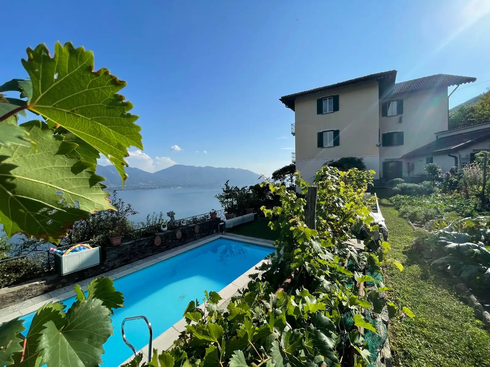 Photos Historische Villa auf den Anhöhen von Cannero Riviera