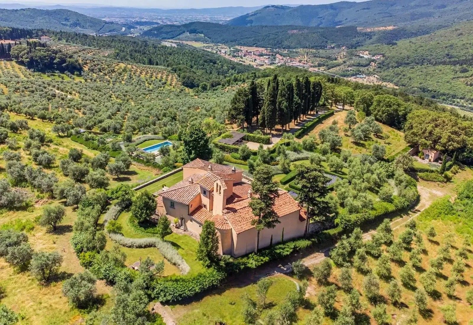 Photos Ancien couvent restauré avec jardin Renaissance et piscine panoramique près de Florence