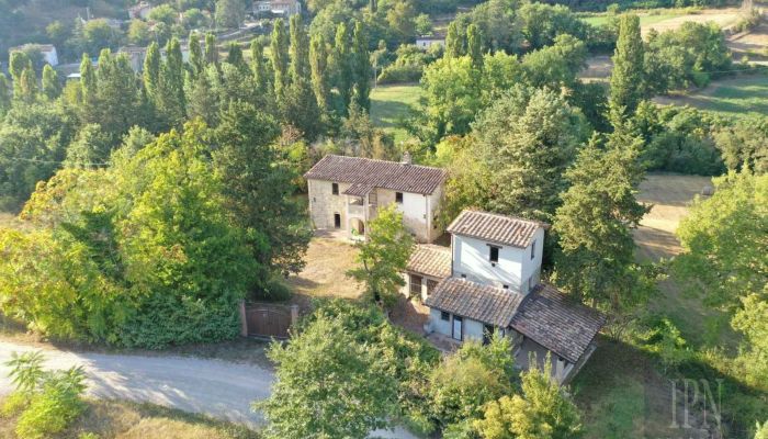 Propriété historique à vendre 06014 Montone, Ombrie,  Italie