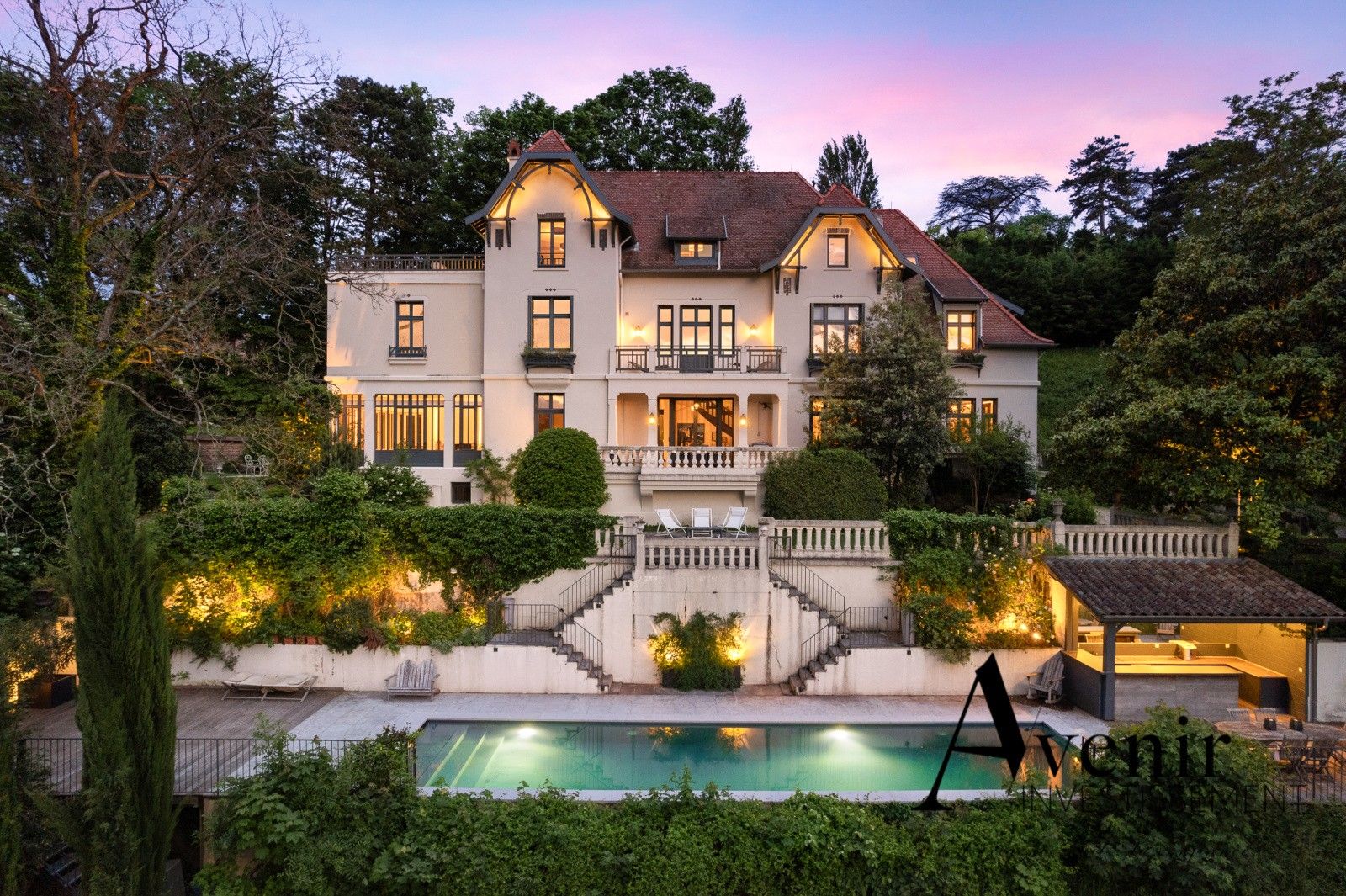 Photos Propriété de prestige à Lyon avec maison d'hôtes