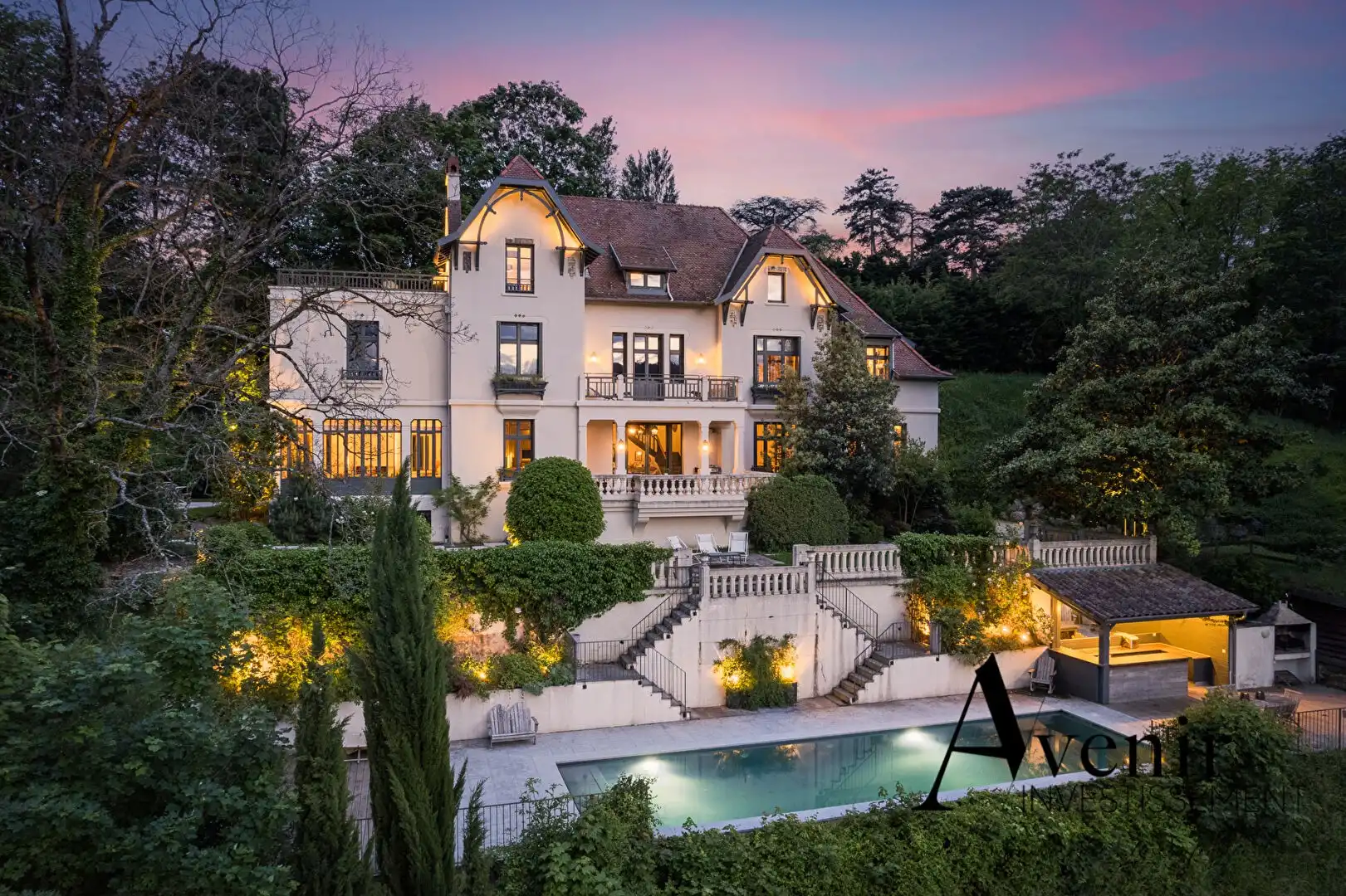 Photos Propriété de prestige à Lyon avec maison d'hôtes