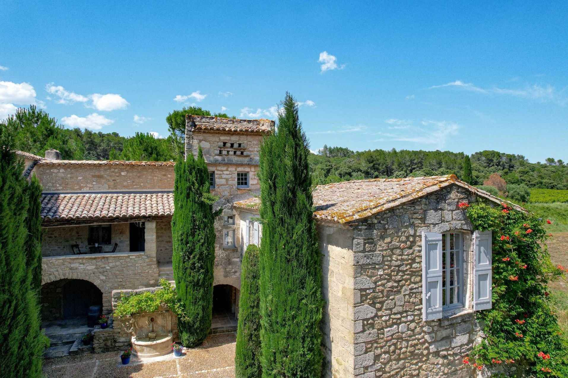 Photos Domaine enchanteur dans un cadre naturel privé