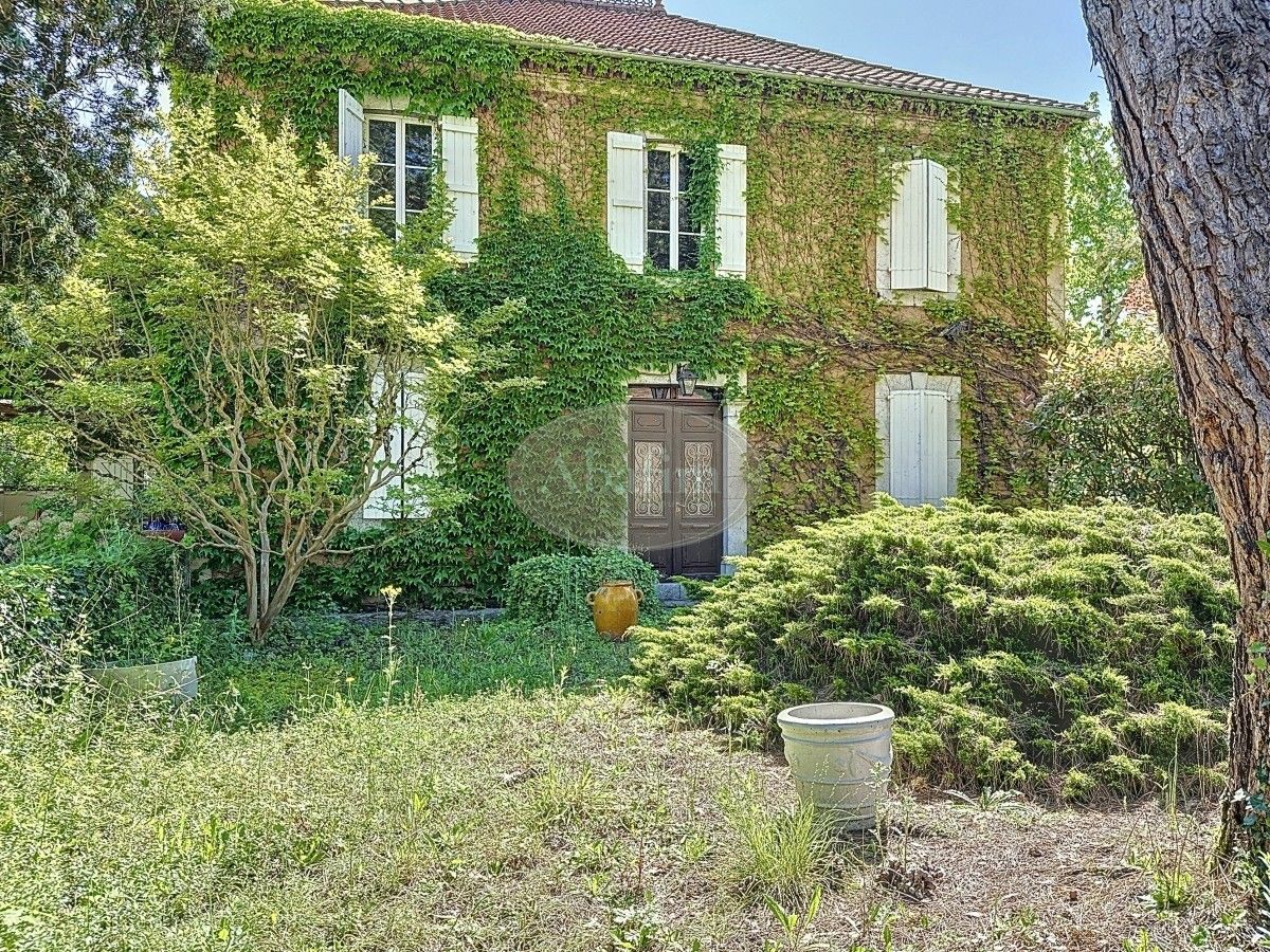 Photos Belle demeure bourgeoise avec grand jardin près de Maubourguet