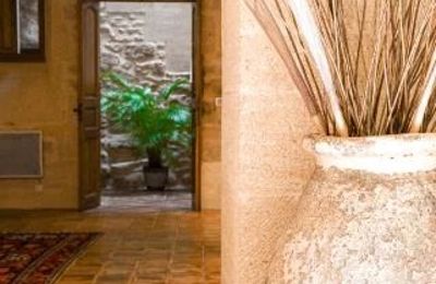 Propriété historique à vendre Vers-Pont-du-Gard, Occitanie, Image 13/31