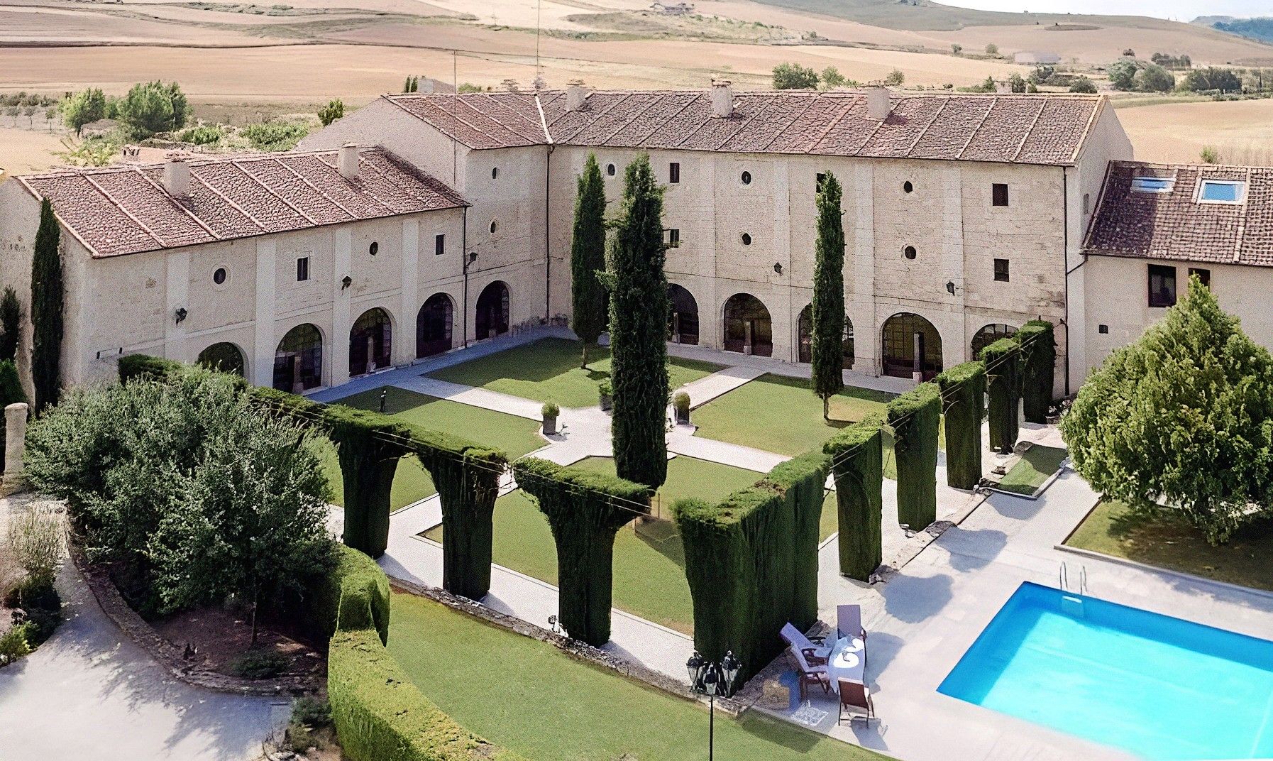 Photos Monastère historique au bord du fleuve Duratón – Propriété unique avec espaces événementiels