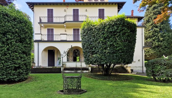 Demeure historique à vendre 28838 Stresa, Piémont,  Italie