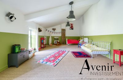 Manoir à vendre Vaugneray, Auvergne-Rhône-Alpes, Chambre des enfants