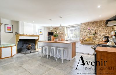 Manoir à vendre Vaugneray, Auvergne-Rhône-Alpes, Cuisine
