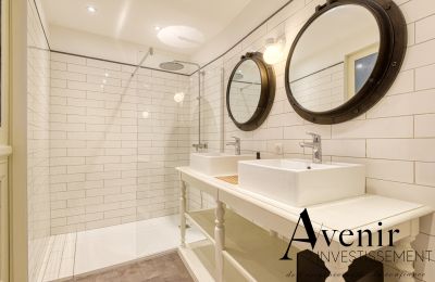 Manoir à vendre Vaugneray, Auvergne-Rhône-Alpes, Salle de bain