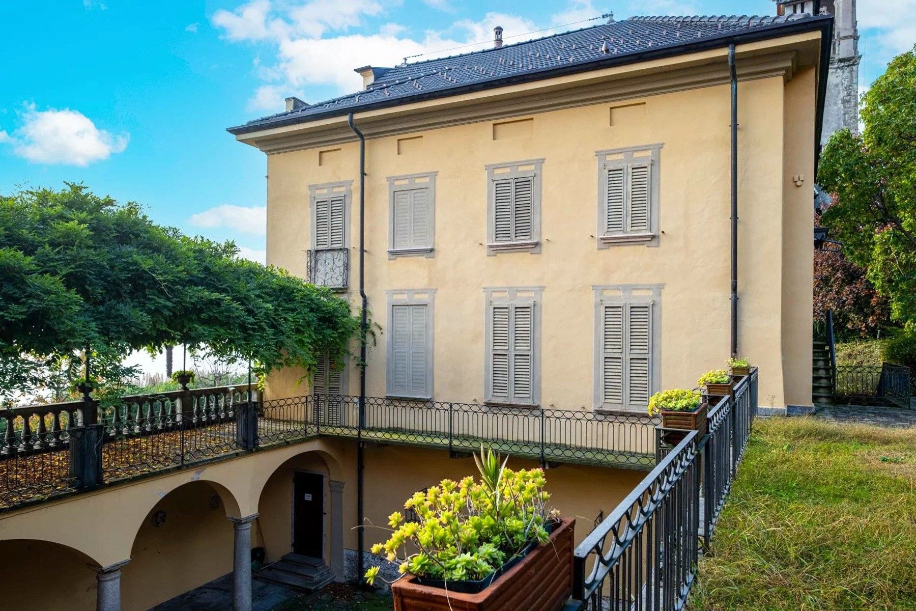 Photos Villa De Fichard avec boutique-hôtel au lac Majeur à Belgirate