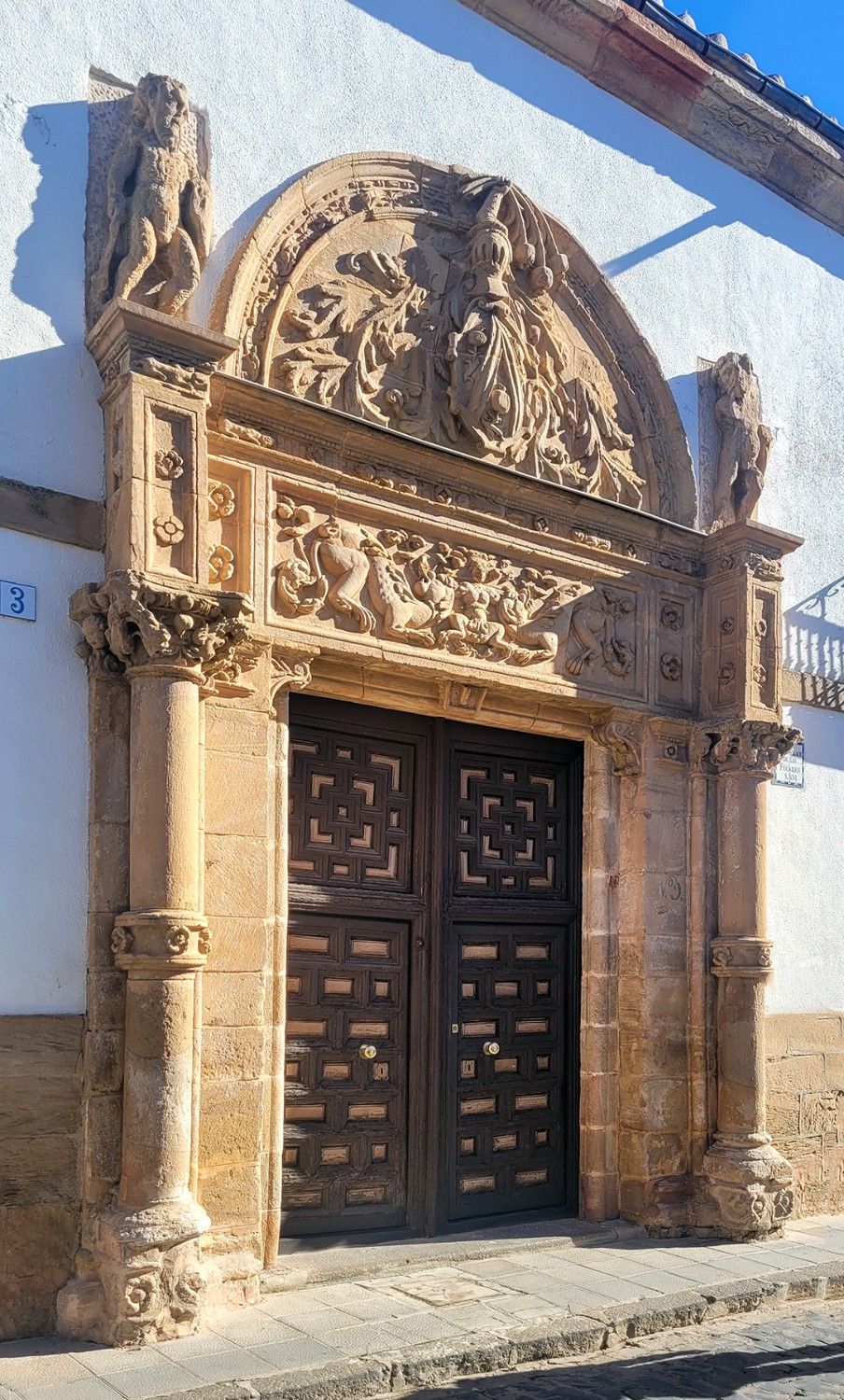 Photos Palais Renaissance à Almagro : Un Joyau Architectural du XVIe Siècle en Espagne